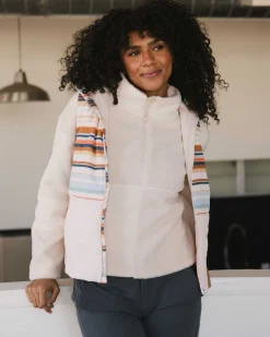 Discount Trails Vest Outerwear|Tops