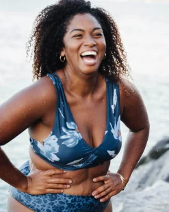 Hot Switch V Crop Swim Tops