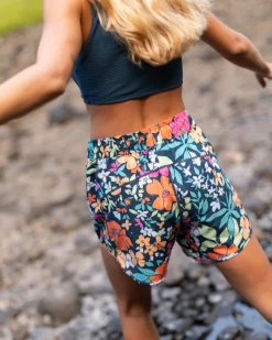 Discount Naomi Short Sun Protection